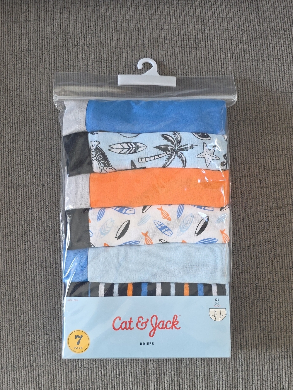 Cat & Jack Boys Briefs, Size XL(14), New, 7-Pack, Blue & Orange Mix.